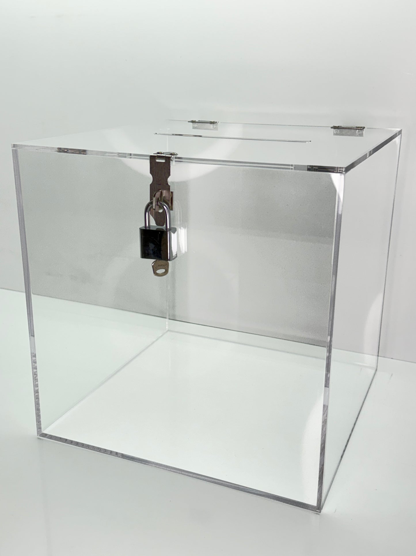Clear Acrylic Wishing Well – Heavy Duty (300mm x 300mm x 300mm)